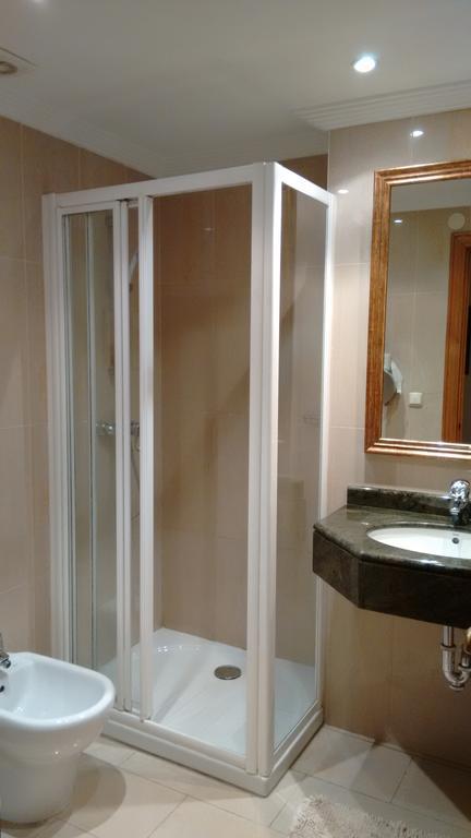 Habitación Triple con baño compartido